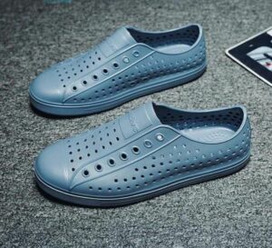 giày bảo hộ đi mưa có lỗ