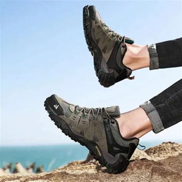 Top 5 Lý Do Chọn Giày Bảo Hộ Cao Cổ Chống Nước 1 Giày Bảo Hộ Cao Cổ Chống Nước Đi Phượt